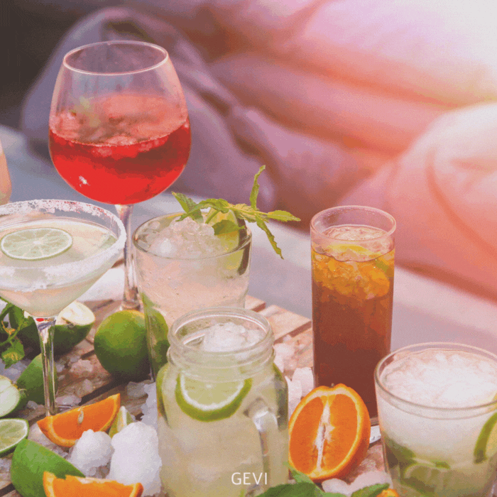 Why Does the Shape of Ice Matter While Making Cocktails and Beverages?